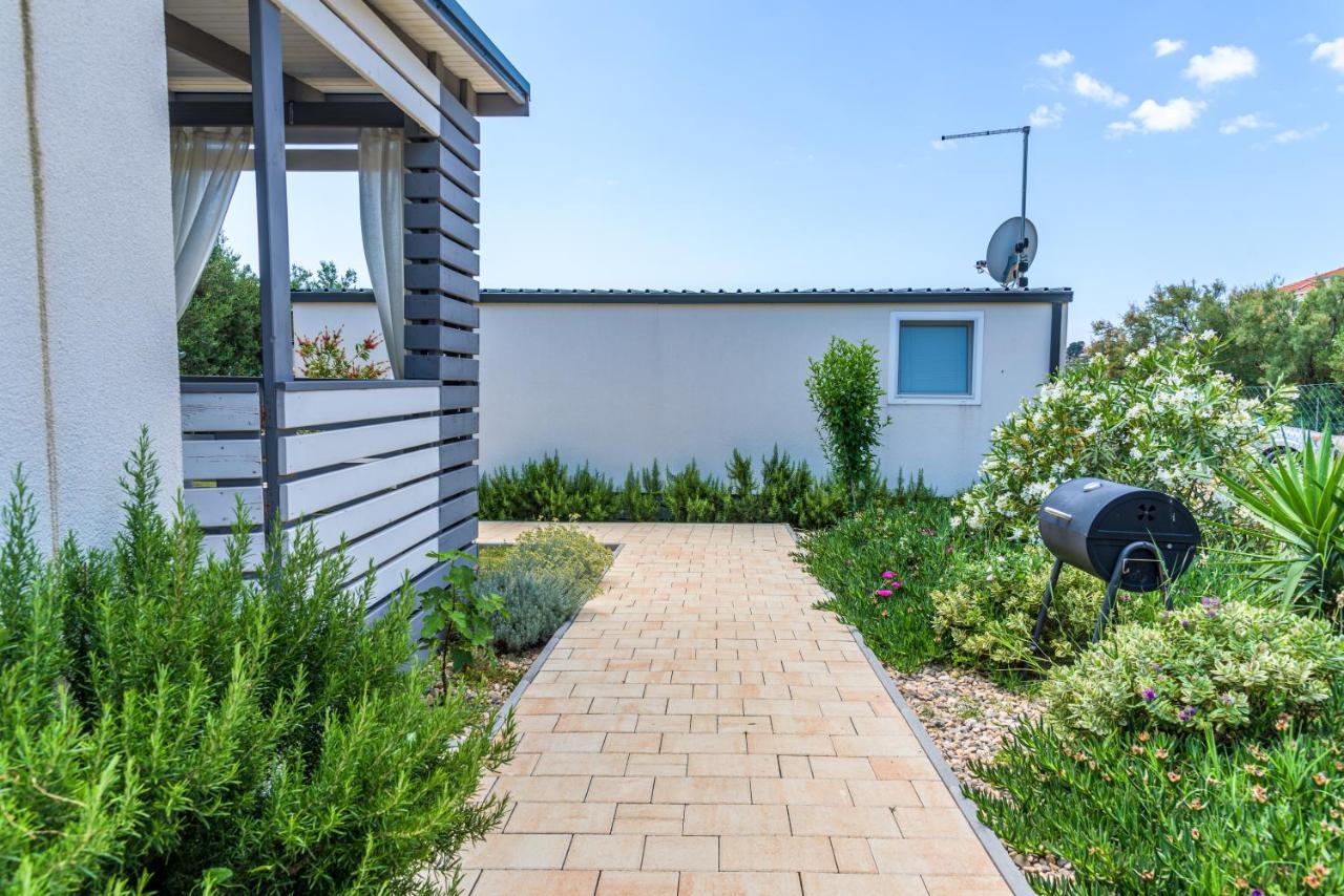 Rasin Mobile Homes Pakoštane Εξωτερικό φωτογραφία