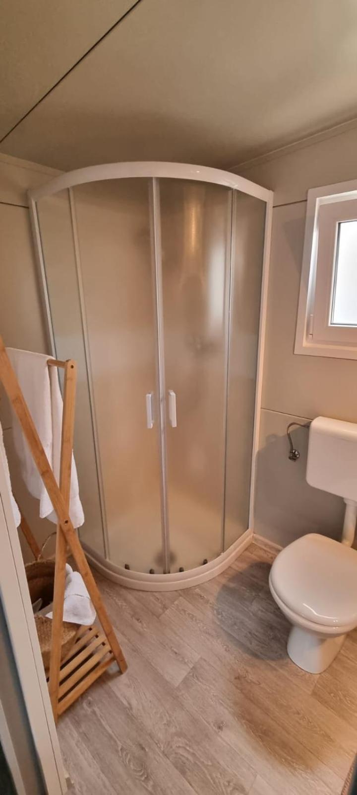 Rasin Mobile Homes Pakoštane Εξωτερικό φωτογραφία