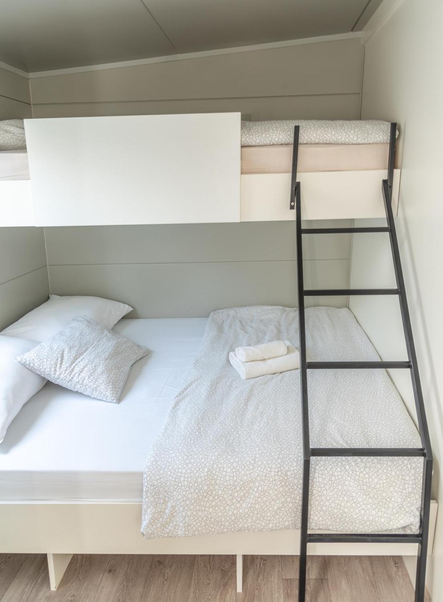 Rasin Mobile Homes Pakoštane Εξωτερικό φωτογραφία